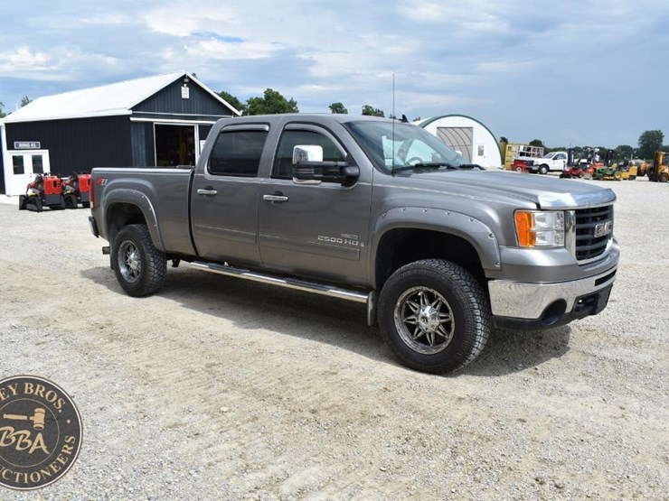 2007-gmc-sierra-2500-image-29