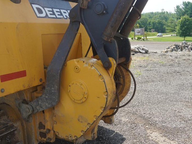 2017-deere-550k-image-47