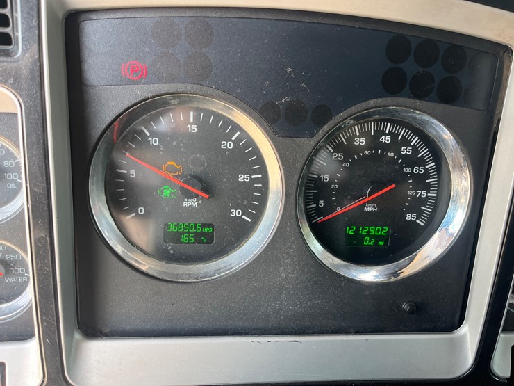 2006-kenworth-t600-image-34
