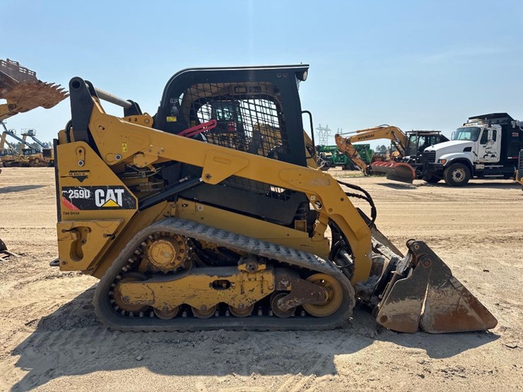 2016-caterpillar-259d-image-5