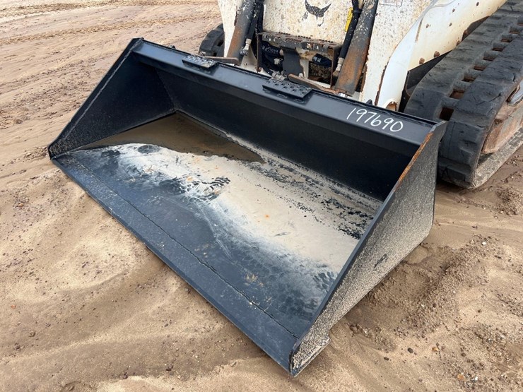 2022-bobcat-t595-image-18