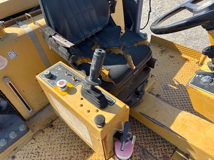 caterpillar-ps-150b-image-27