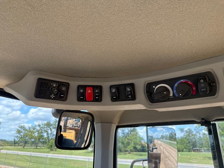 2019-caterpillar-930m-image-32