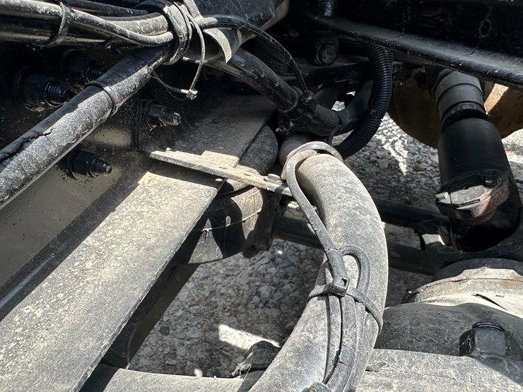 2001-caterpillar-c11-image-18