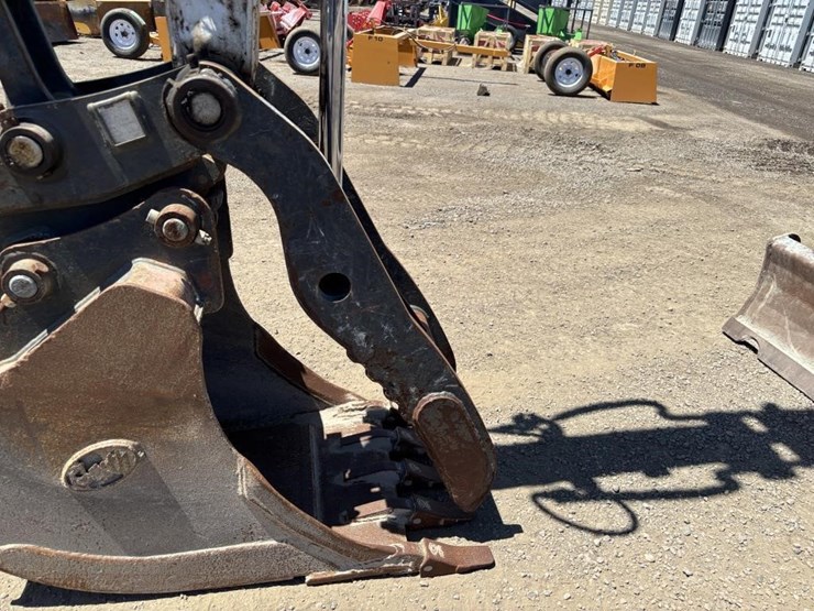 2018-bobcat-e85-image-17