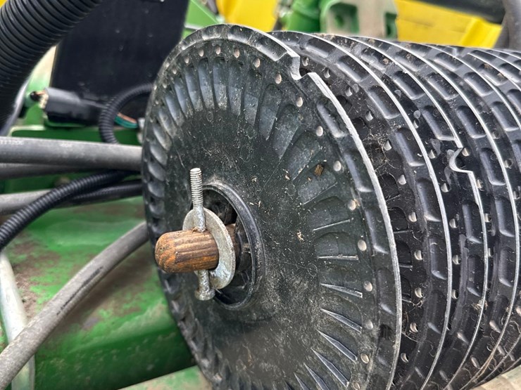 john-deere-1770nt-image-30