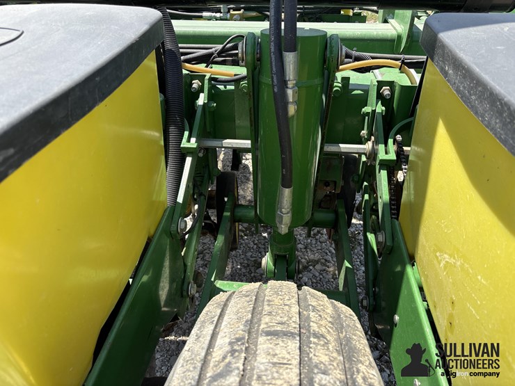 2008-john-deere-1770nt-image-17