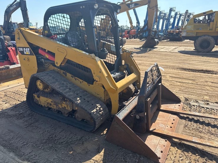 caterpillar-239d-image-3