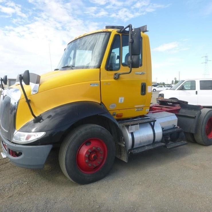 2013 INTERNATIONAL 8600