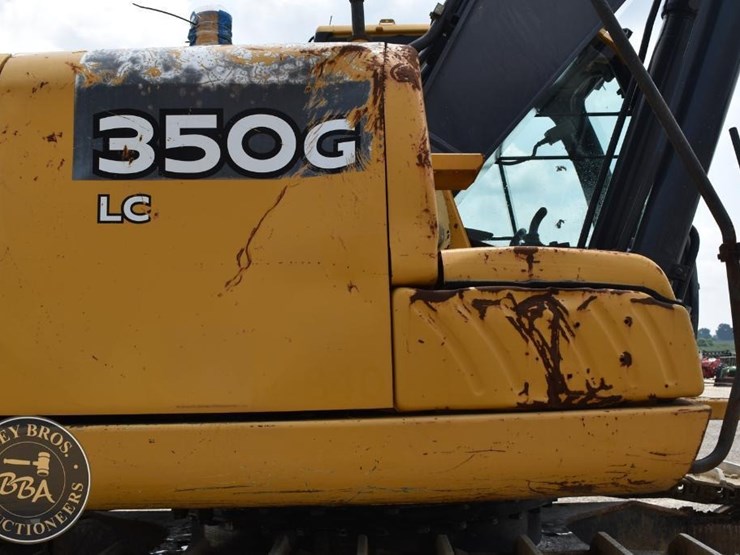 2013-deere-350g-lc-image-65