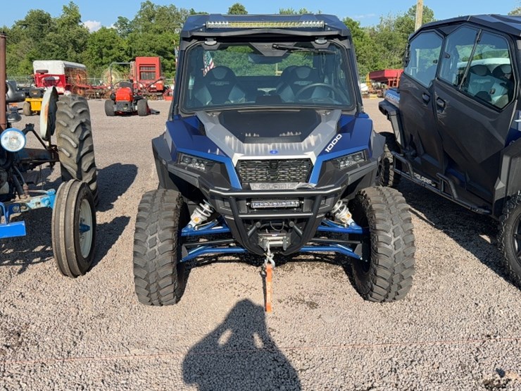 2020-general-polaris-image-2