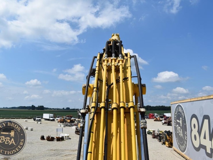 2014-komatsu-pc360-lc-10-image-60