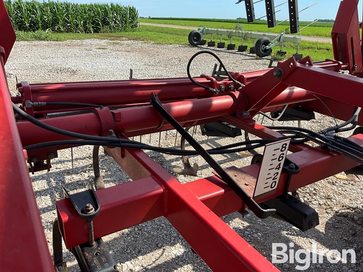 case-ih-4300-image-19