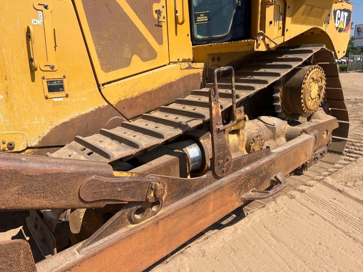 2018-caterpillar-d8t-image-8