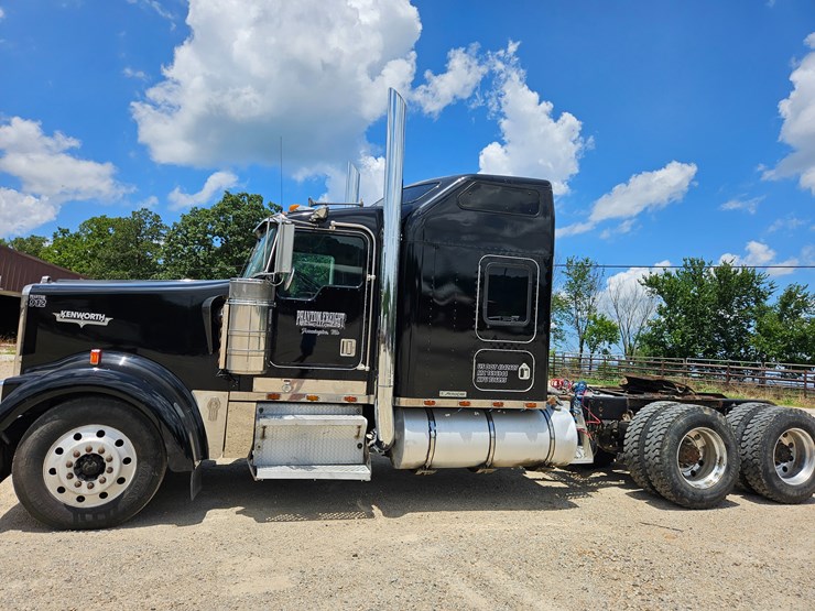 2000-kenworth-w900-image-6