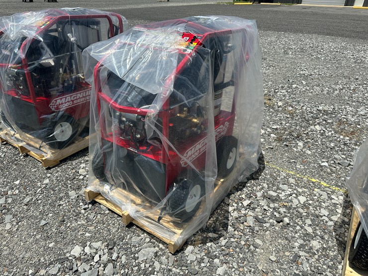 #3-•-unused-magnum-4000-series-hot-water-pressure-washer-252766-inv#:-24640-image-1