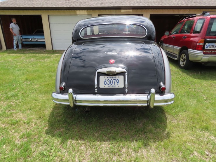 1960-jaguar-mark-ix-image-6