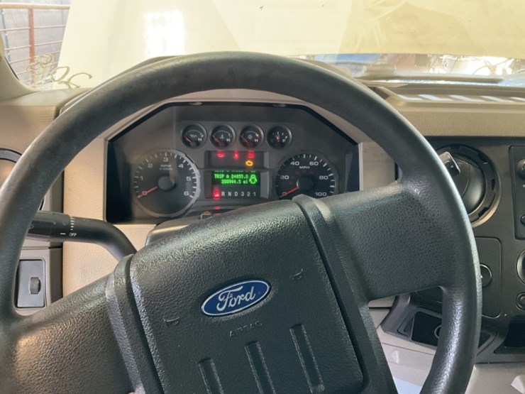 2008-ford-f250-image-15
