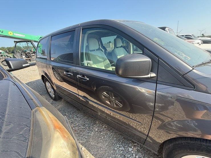 2006-dodge-grand-caravan-image-25