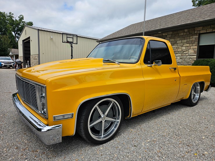 1984-chevrolet-c10-image-3