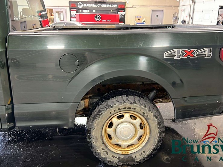 2016-ford-f150-image-28