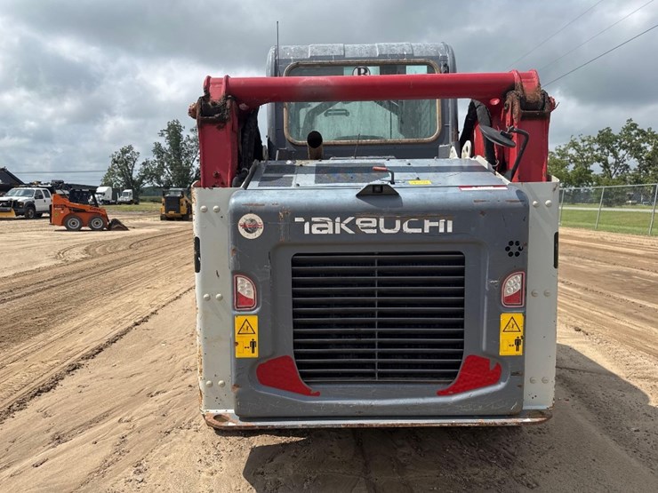 2023-takeuchi-tl10v2-image-7
