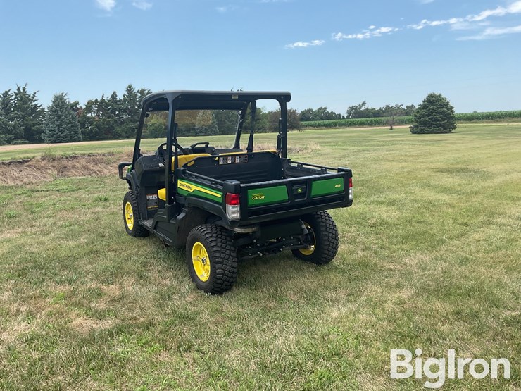 2021-john-deere-gator-image-7
