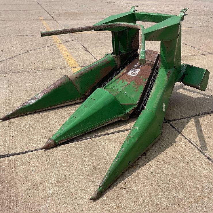 JOHN DEERE 2