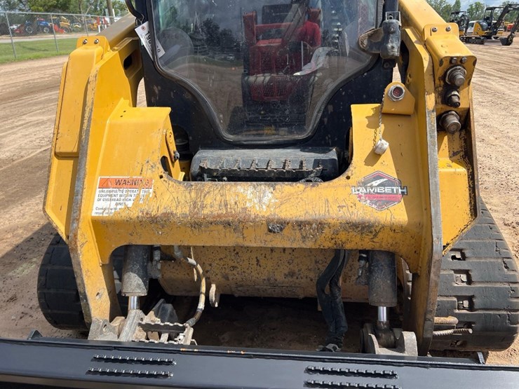 2022-caterpillar-259d3-image-18