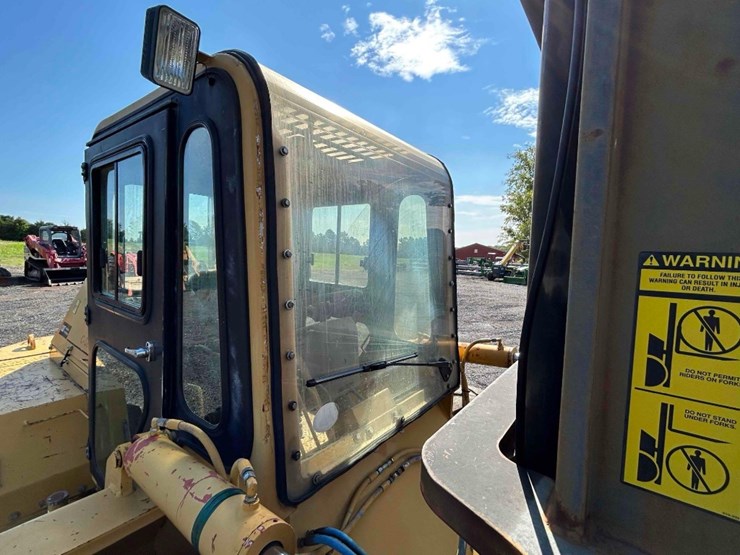 2010-caterpillar-cm1210106-rought-terrain-forklift-image-27
