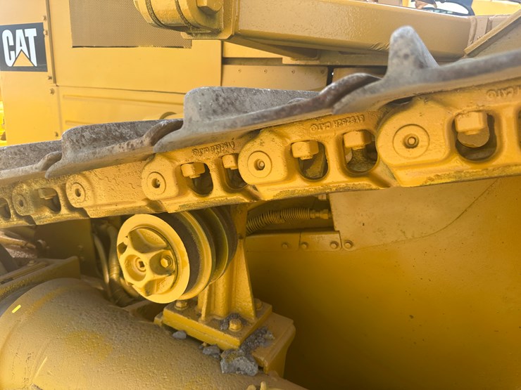 caterpillar-d4h-image-8