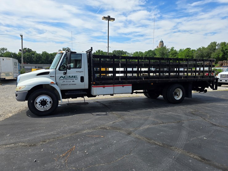 2012-international-durastar-4300-image-7