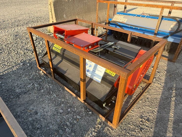 caterpillar-307-image-3