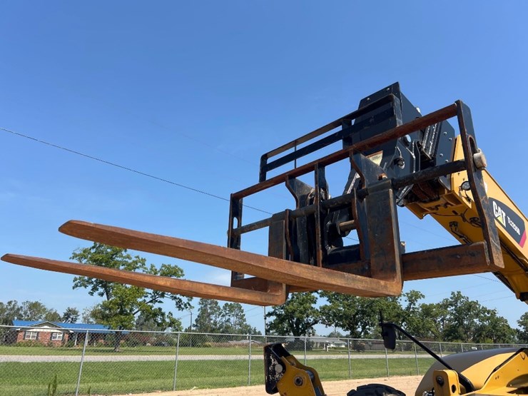 2020-caterpillar-tl1255d-image-9