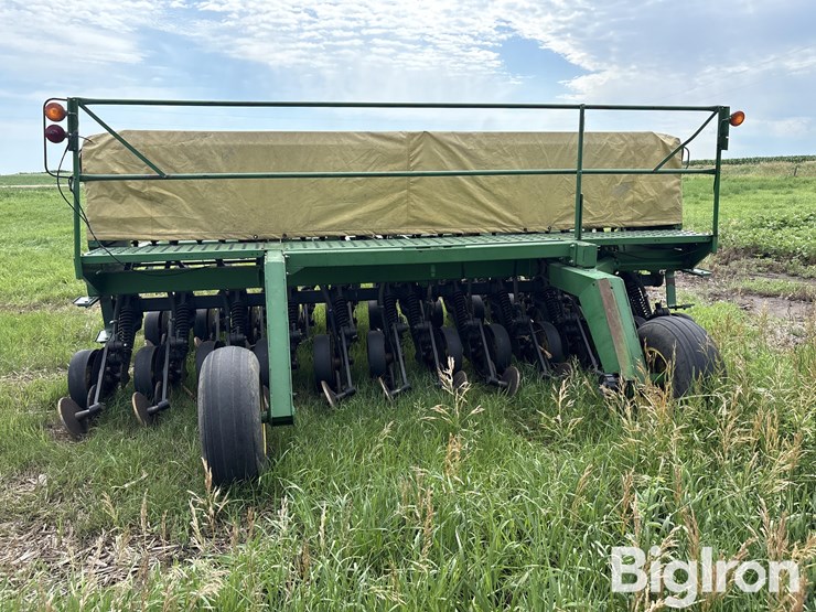 john-deere-750-image-6