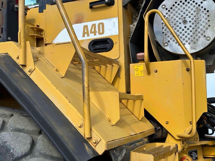 1998-volvo-a40-image-27