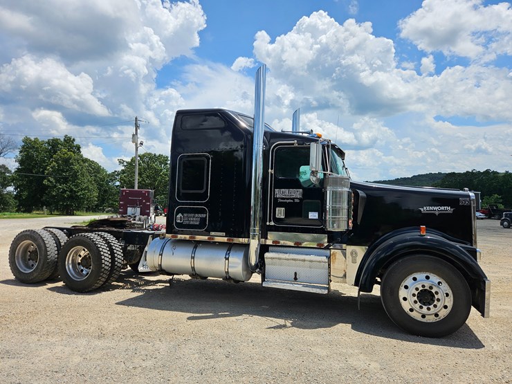 2000-kenworth-w900-image-28