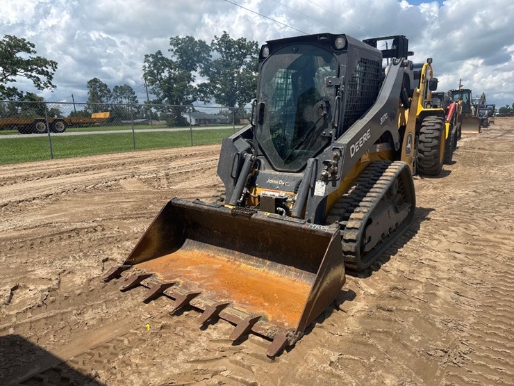 2023-deere-317g-image-2