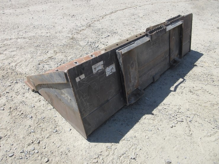 lot-of-cat-80"-skid-steer-gp-bucket-image-2
