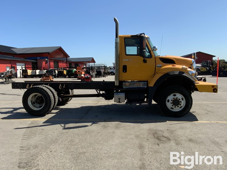 2010-international-workstar-7300-image-4