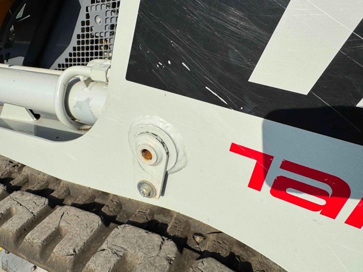 2021-takeuchi-tl6r-image-44