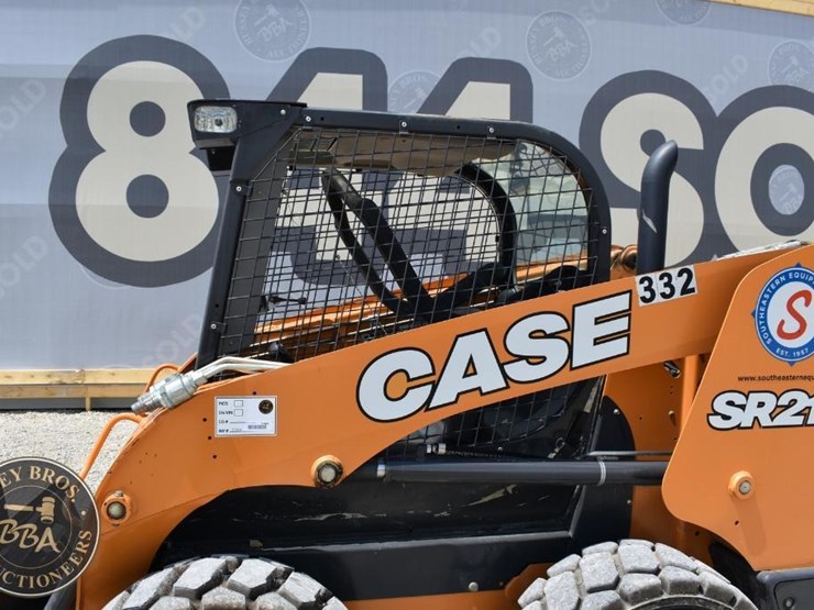 2019-case-sr210-image-8