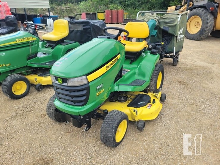john-deere-x360-image-2