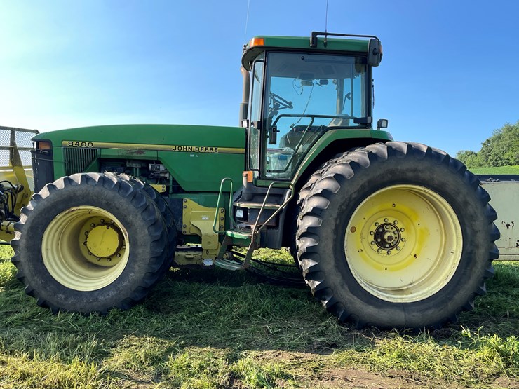 john-deere-8400-image-2