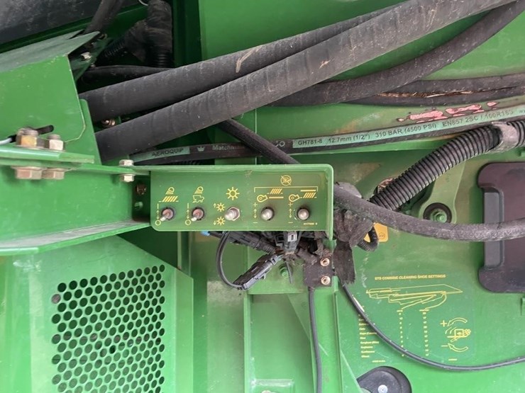 2010-john-deere-9670-sts-image-36