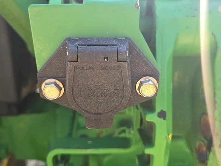 2015-john-deere-5065e-image-22