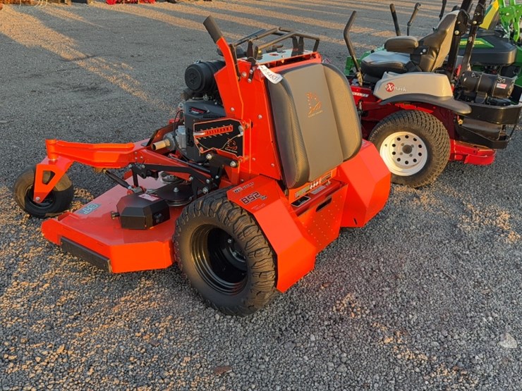 #3085-•-bad-boy-revolt-stand-on-zero-turn-mower-image-10