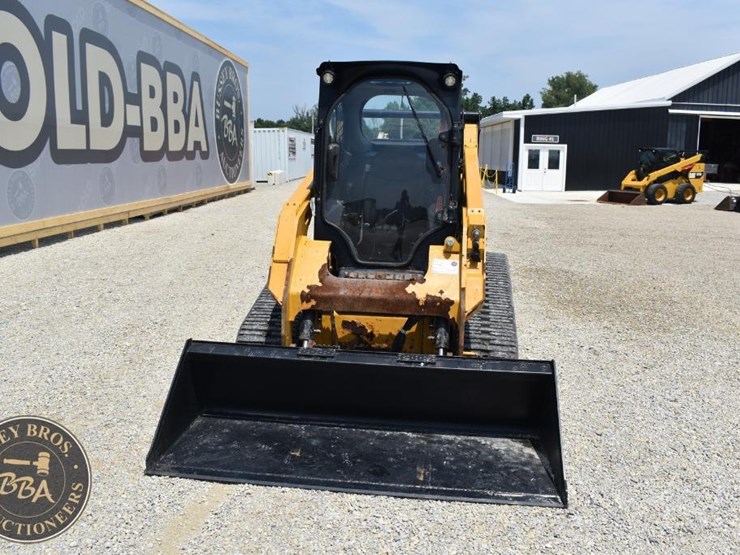 2021-caterpillar-262d3-image-17