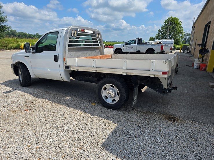 2005-ford-f350-image-13