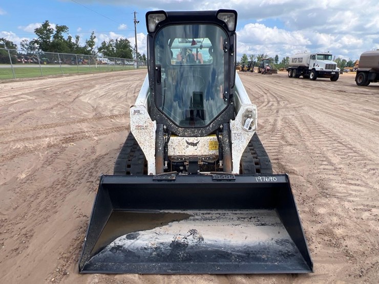 2022-bobcat-t595-image-7